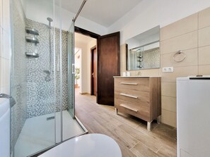 Haartrockner, Handtücher