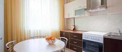 Apartment | Private kitchen | Electric kettle, freezer