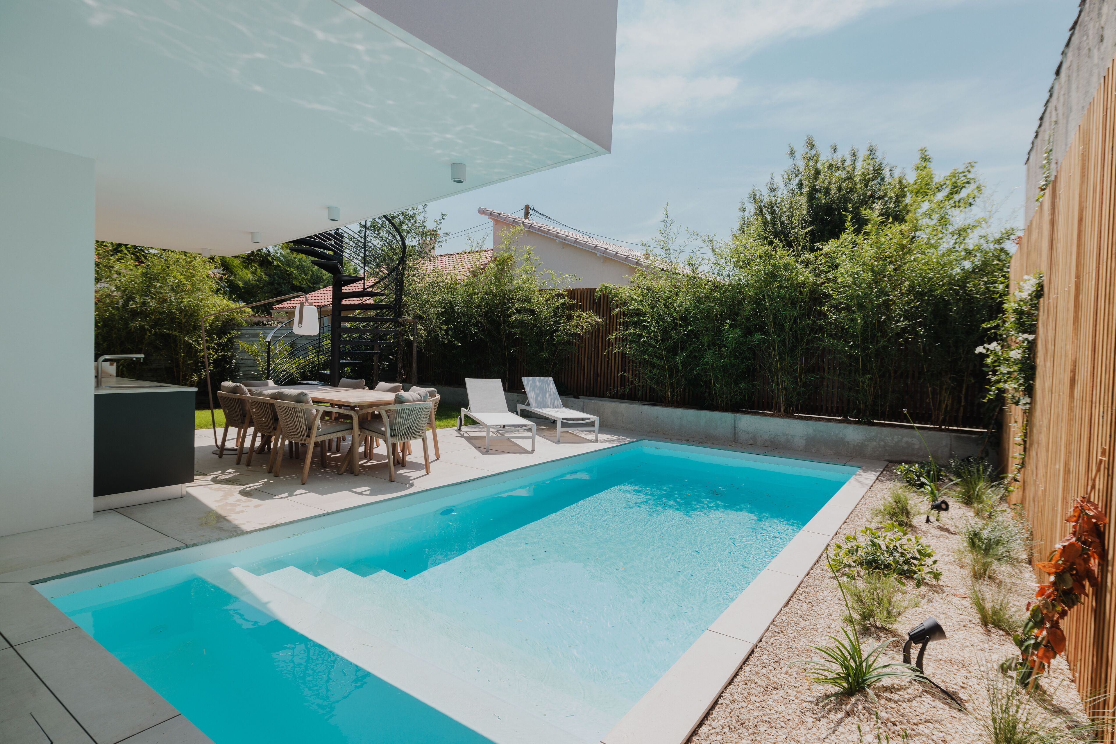Outdoor pool, a heated pool