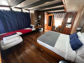 Premium Suite | In-room safe, free WiFi, bed sheets - Le Sorelle (London)