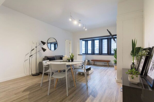 Dining - Fabulous Castle Loft Suite (Montreal)