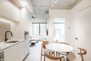 2 Schlafzimmer, Bügeleisen/Bügelbrett, kostenloses WLAN