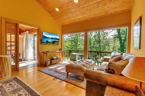 TV, fireplace - Chalet w/ Hot Tub & Sauna Near Holiday Valley (Ellicottville)