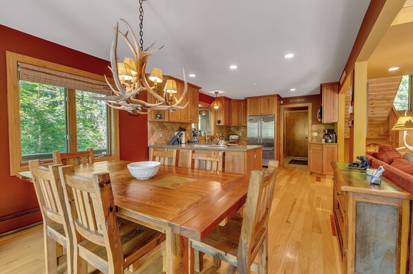 Dining - Chalet w/ Hot Tub & Sauna Near Holiday Valley (Ellicottville)