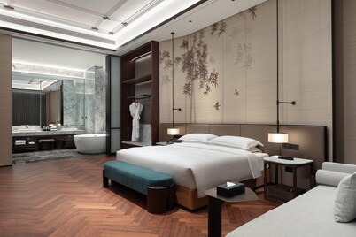 Wyndham Huaihua South