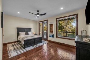 4 bedrooms, iron/ironing board, travel crib, free WiFi - Canyon Ridge Retreat| hot tub, mins from Zion (Orderville)