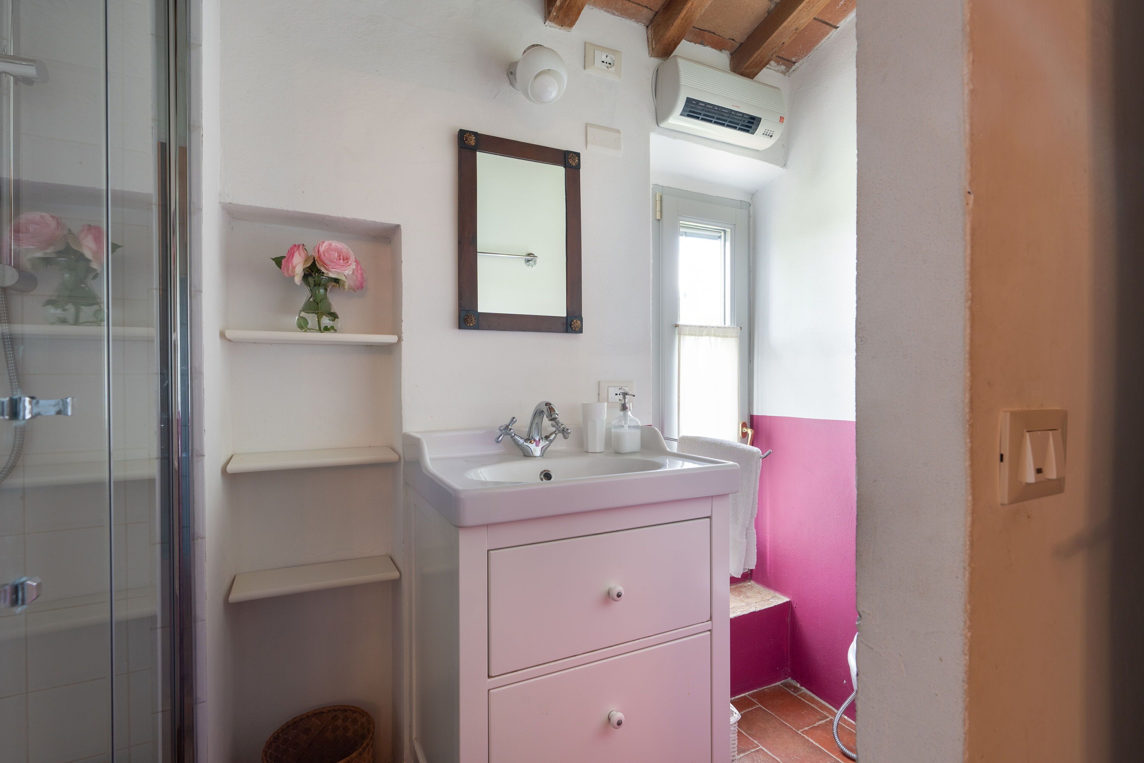 Villa | Bagno | Doccia, asciugacapelli, bidet, asciugamani