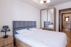 2 bedrooms, WiFi, bed sheets