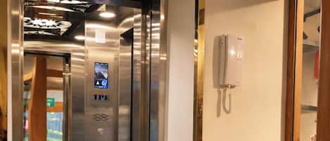 Elevator