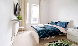 2 bedrooms, iron/ironing board, WiFi, bed sheets