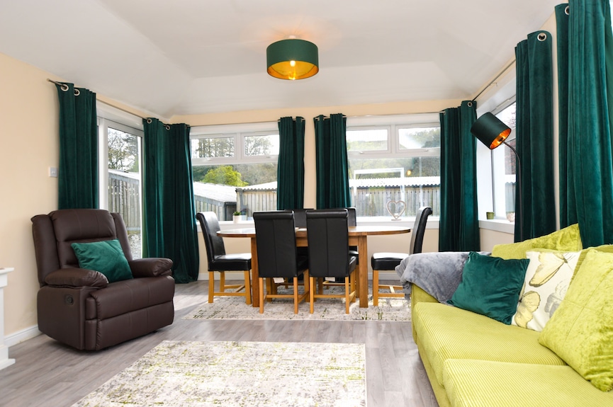 Crossaig Farm House - Sleeps 10 Guests In 5 Bedrooms - Arran