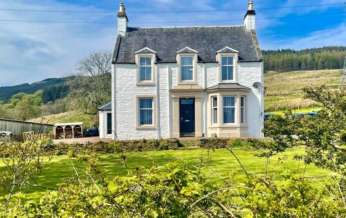 Crossaig Farm House - sleeps 10 guests  in 5 bedrooms