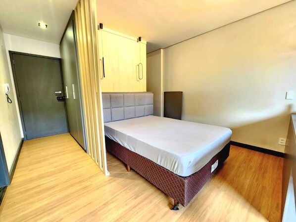 1 bedroom, iron/ironing board, WiFi, bed sheets