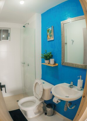 Dusche, Handtücher, Seife, Shampoo