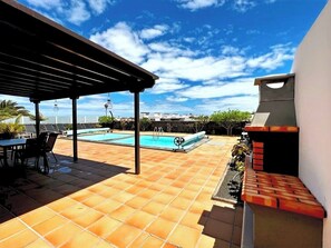 Outdoor dining - Welcome to Casa del sol naciente (Playa Blanca)