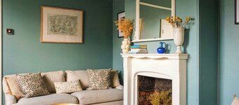 NEW Victorian Residence - sleeps 12