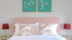 4 Schlafzimmer, Bügeleisen/Bügelbrett, Reisekinderbett, WLAN