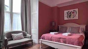 1 bedroom, iron/ironing board, travel cot, WiFi