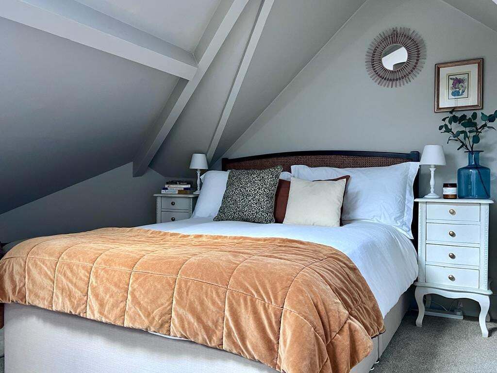 3 bedrooms, iron/ironing board, travel cot, WiFi