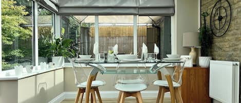 تناول الطعام