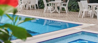 Cleopatra Beach Ultra-Luxury 3-bedroom Penthouse

