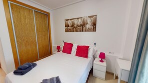 2 habitaciones, tabla de planchar con plancha y wifi gratis