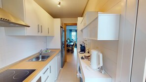 Refrigerador, microondas, horno y lavavajillas