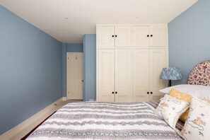 1 soverom, strykejern/-brett, wi-fi (inkludert) og sengetøy