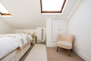 2 soverom, strykejern/-brett, wi-fi (inkludert) og sengetøy