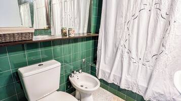 Apartment | Bathroom