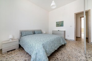 Apartamento | 2 dormitorios y Internet