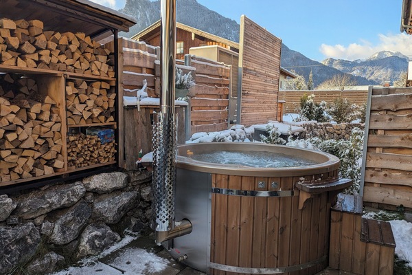 Hot Tube Winter