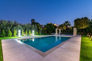 Villa | 4 bedrooms, Internet