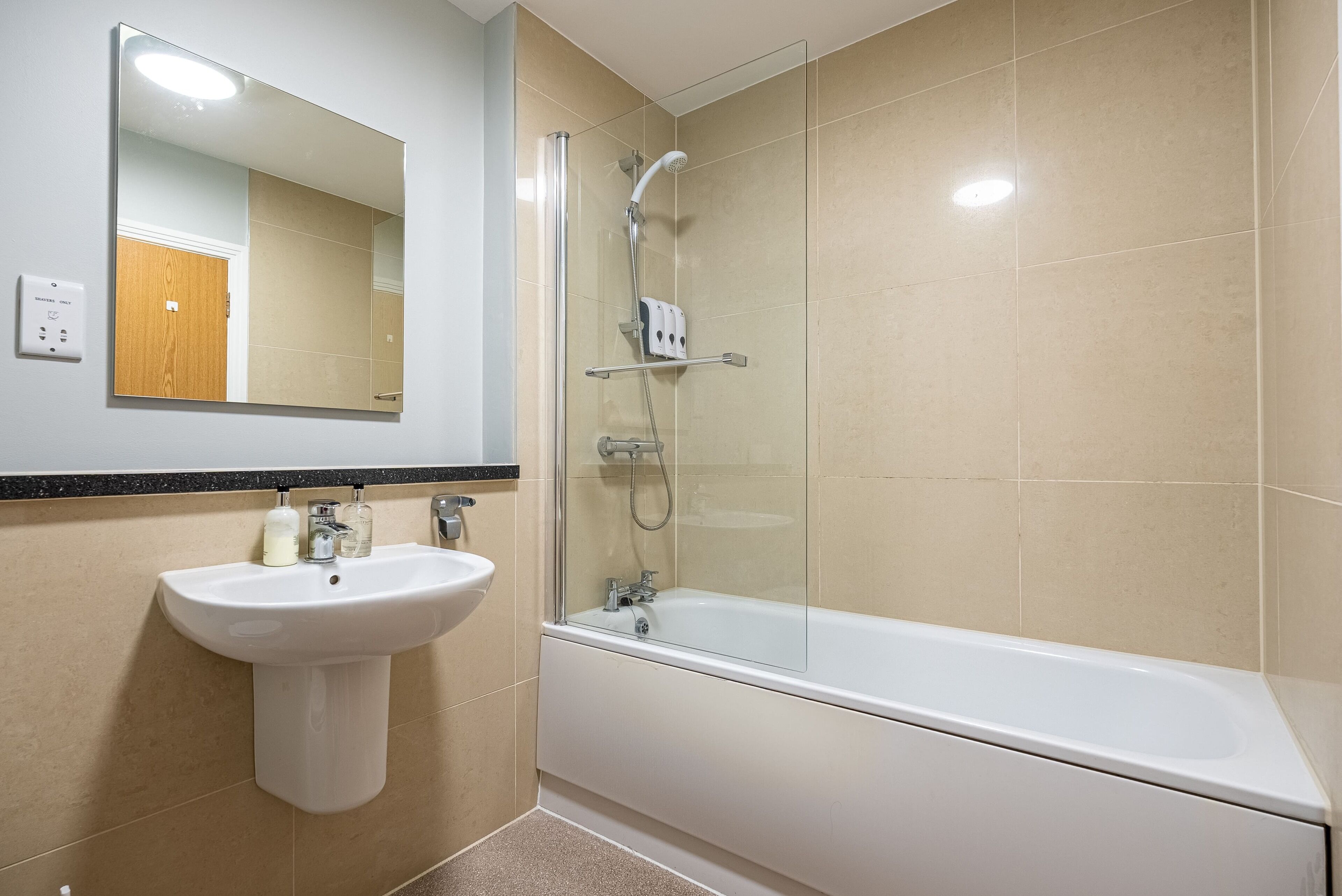 Standard Double Room | Bathroom | Shower, hair dryer, towels, soap