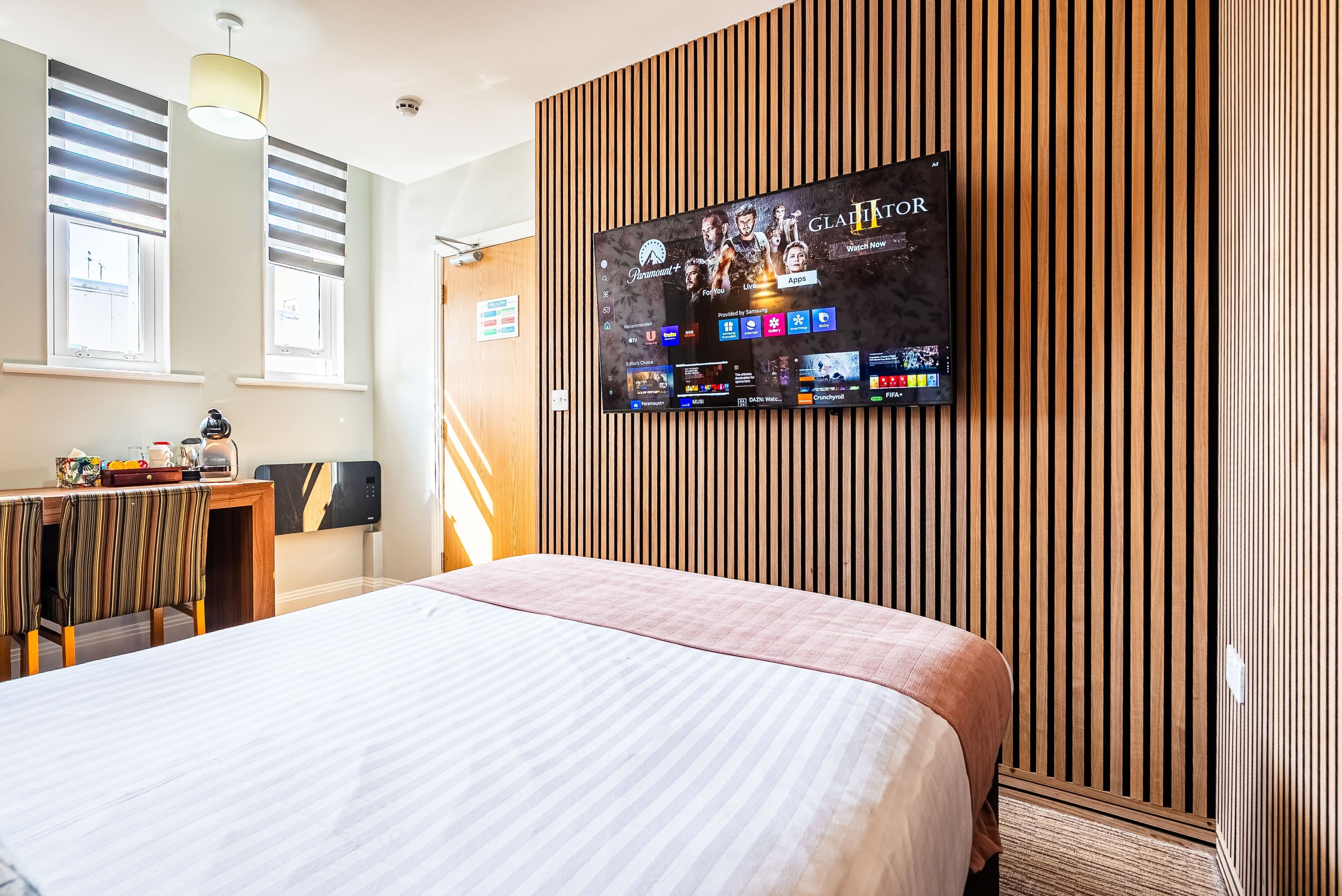 Wi-Fi gratuit, draps fournis