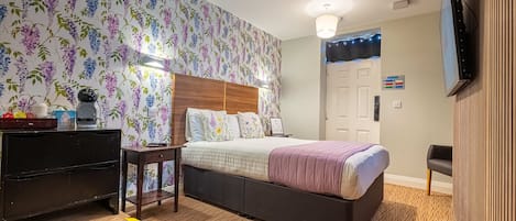 Standard Room | Travel crib, free WiFi, bed sheets