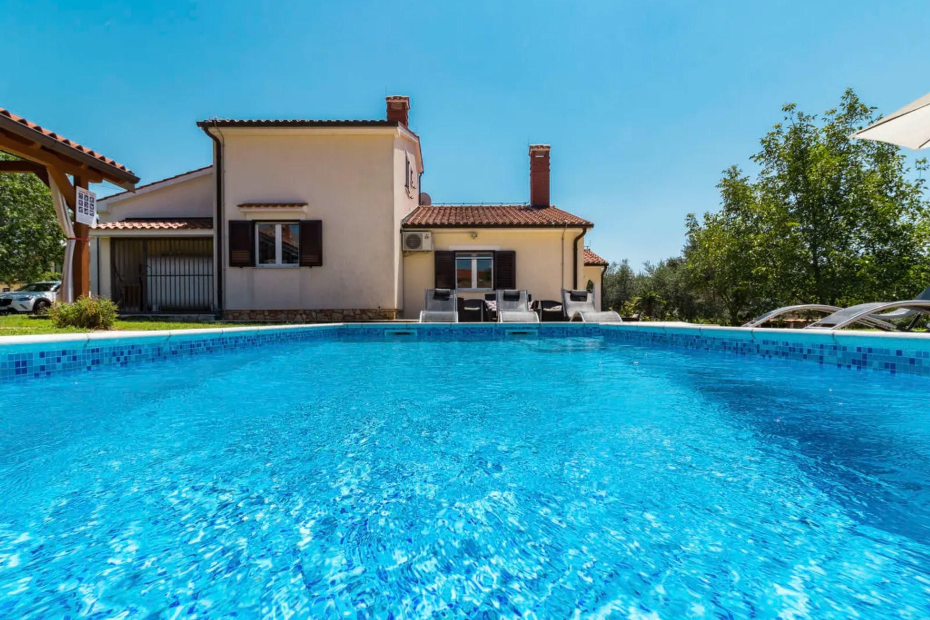 House | 4 bedrooms, Internet