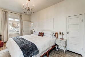 3 chambres, fer et planche à repasser, accès au Wi-Fi (inclus)