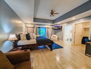 4 عدّة غرف نوم ومكتب ومكواة/لوح كي وواي فاي