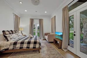 5 Schlafzimmer, Bügeleisen/Bügelbrett, kostenloses WLAN, Bettwäsche