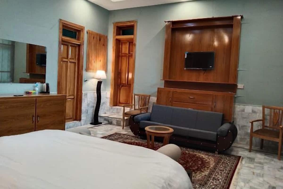 Deluxe-Doppelzimmer, Bergblick | Bügeleisen/Bügelbrett, kostenloses WLAN
