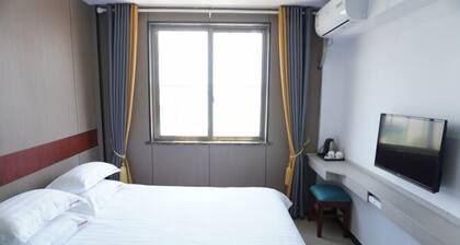 Anqing No.1 Pier Hotel