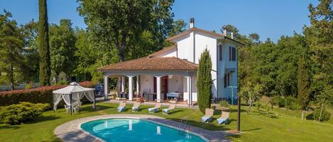 Villa | 4 Schlafzimmer, Internetzugang