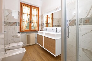 Villa | 4 Schlafzimmer, Internetzugang
