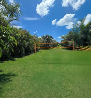 Sports court - Walk to Siesta Key Beach! (Siesta Key)