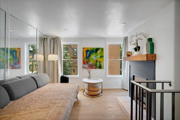 2 habitaciones, escritorio, wifi gratis y ropa de cama 