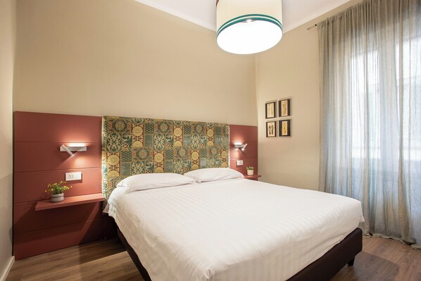 1 sovrum, värdeförvaringsskåp på rummet och strykjärn/strykbräda