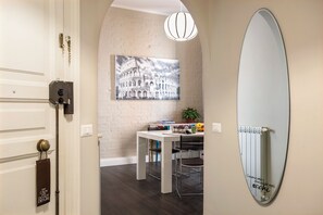 Dining - Bright apartment with balcony between the Vatican, Campo de' Fiori and Trastevere (Roma)