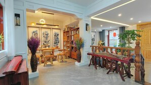 Front of property - yunlushanju (Xiangxi)