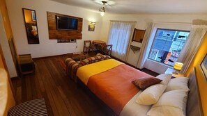 1 slaapkamer, een strijkplank/strijkijzer, wifi, beddengoed